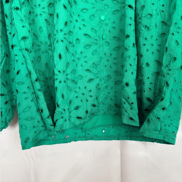 NWT Green Eyelet Long Sleeve Blouse – Size Small – Lined - Picture 4 of 9